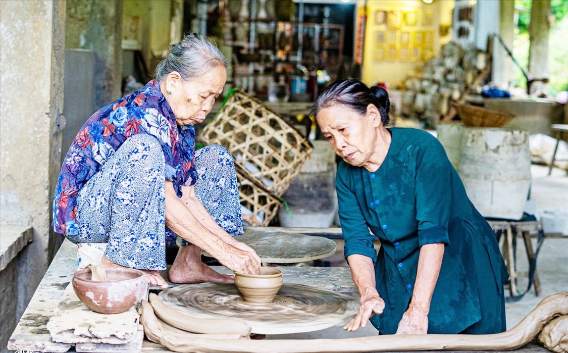 Phuoc Tich Ceramic Village